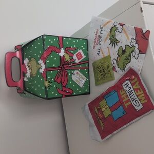 2025 McDonalds Exclusive Grinch Meal bundle